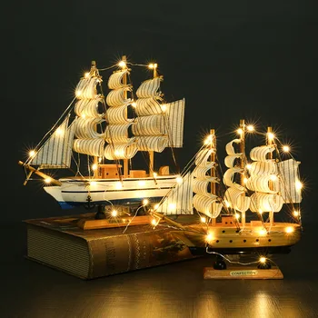 Pirate laeva Purjekas mudel Puidust väike puust paat kaunistamiseks Kook kaunistused Kalapüügi paat kodus laua kaunistamiseks LED 16-20cm